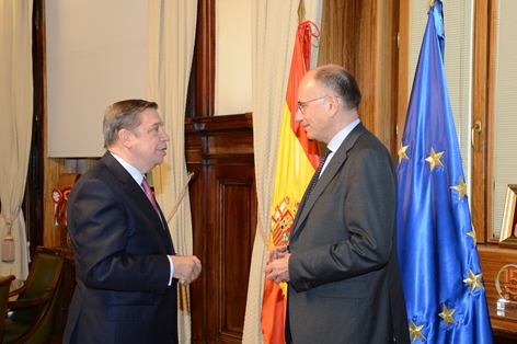 Luis Planas aborda con Enrico Letta los retos agrarios de futuro en el mercado único europeo  foto 2