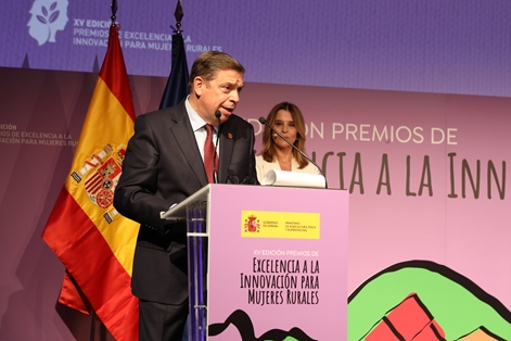 En los XV Premios de excelencia a la innovación para mujeres rurales foto 2