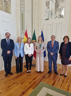 Isabel Artime se reúne con la nueva secretaria de Estado de Pesca de Portugal foto 2