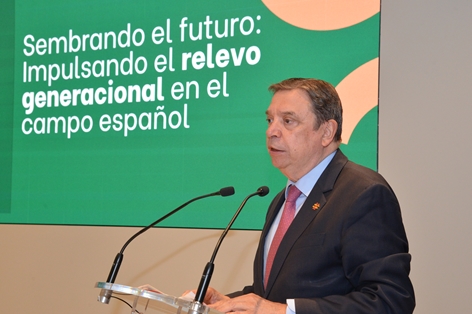 Hoy, en la inauguración de una jornada sobre impulso al relevo generacional en el campo foto 2