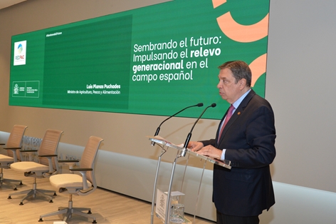 Hoy, en la inauguración de una jornada sobre impulso al relevo generacional en el campo foto 4