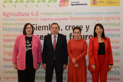 Hoy, en la sede del ministerio  foto 8