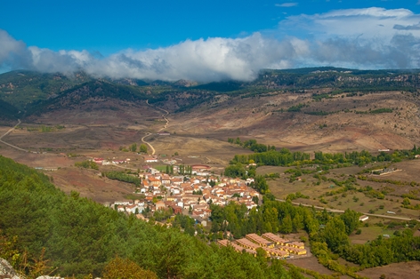 Panoramic view of Tragacete from the Tragacete vantage point