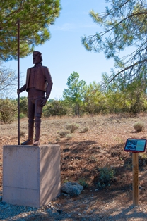 El ganchero sculpture