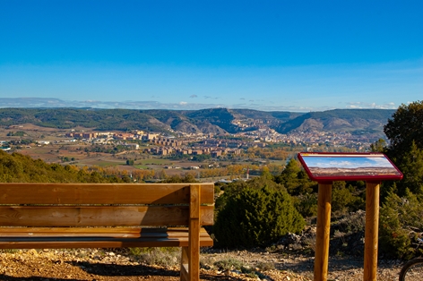 Cuenca viewpoint with the city in the background