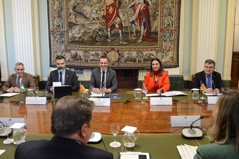 Hoy, en una reunión con los consejeros de Pesca de las cinco autonomías mediterráneas foto 6