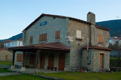 Antigua estación de Brizuela