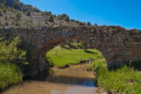 Puente Campanario sobre el río Lobos