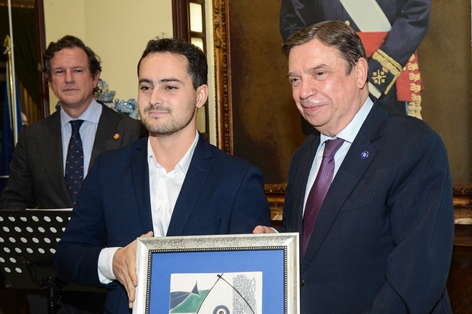 Hoy, durante los VI Premios Periodismo y Sector Pesquero Español foto 8