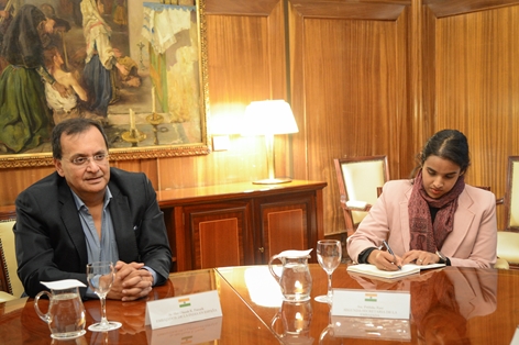 Luis Planas comparte con el embajador de la India nuevas vías para fortalecer el comercio agroalimentario entre los dos países foto 4