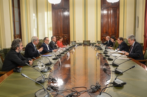 Luis Planas debate con representantes de la hostelería y la restauración ideas para la futura Estrategia Nacional de Alimentación  foto 3