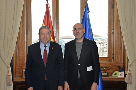 El ministro Luis Planas se reúne con el chef y alcalde de los cocineros rurales, Luis Alberto Lera foto 2