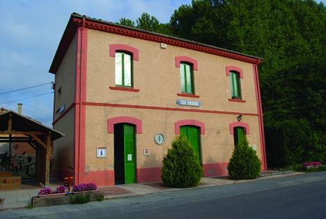 Antigua estación de FEVE de Les Presses, actual punto de información