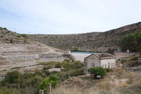 Vista de la presa de Henchideros, en el río Júcar