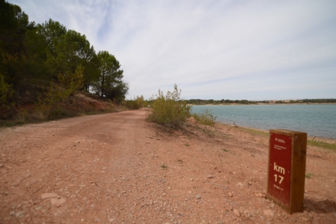 Vistas del embalse de Alarcón desde el Camino Natural