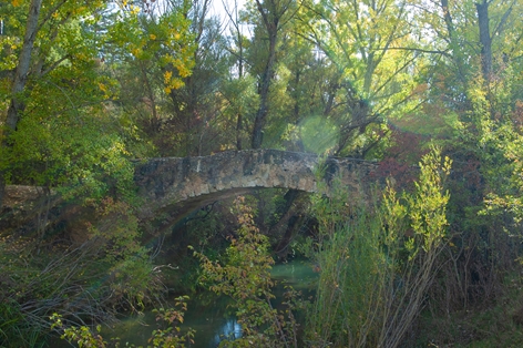 Pontón de la Vega cruzando el río Júcar