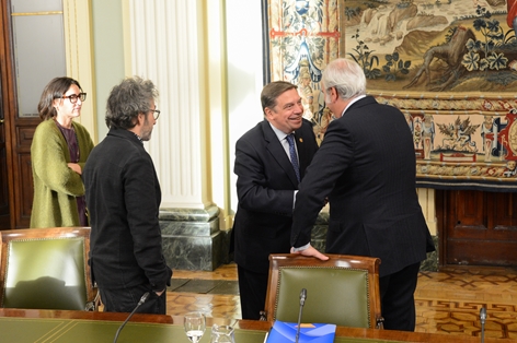 Luis Planas debate con representantes de la hostelería y la restauración ideas para la futura Estrategia Nacional de Alimentación  foto 2