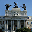 Fachada principal del Palacio de Fomento