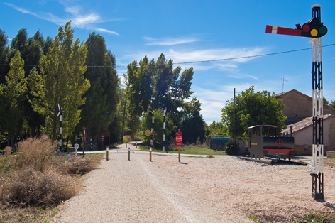 Señalización ferroviaria original en Revilla del Campo